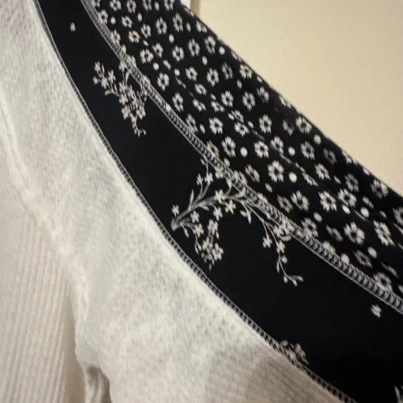 Free People Auxton Wrap Floral Top Black/White 90’s Boho Cottagecore Festival - Picture 4 of 13